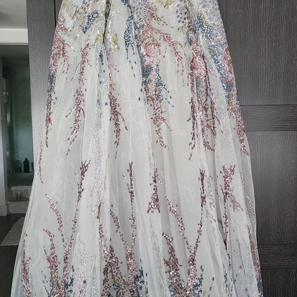 Mac Duggal 20174 Off the Shoulder Gown- Size Small - Picture 4 of 9